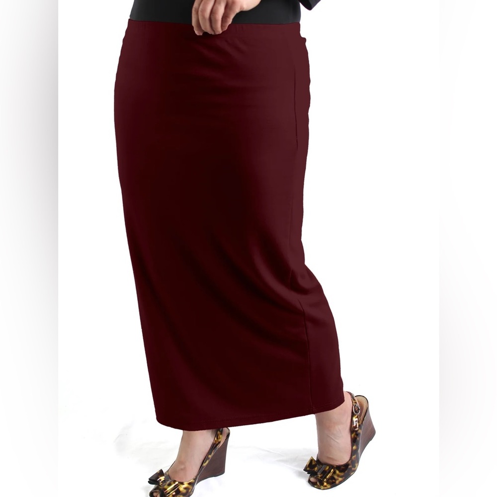*NUGGLES BURGUNDY 31” SKIRT*